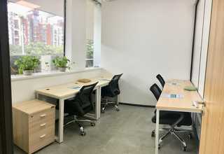 盐城新款奔驰威霆内饰改装仪表台包覆