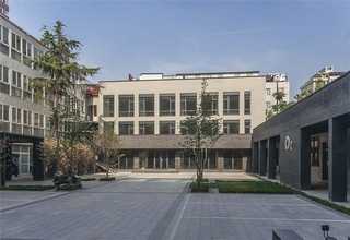 康巴老人学习藏文